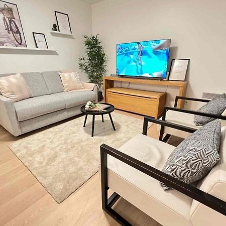Very Quiet Apartment With Balcony Saint-Denis  Buitenkant foto